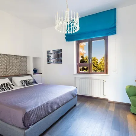 Nizza 50 Сорренто