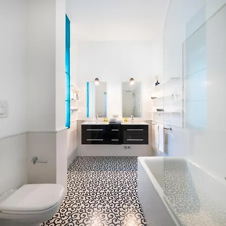 Nizza 50 Holiday home *