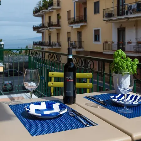 Nizza 50 Holiday home *